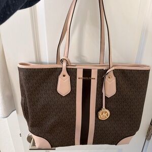 Michael Kors tote
